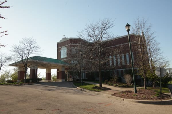 Exterior view of Amazing Grace Senior Living facility