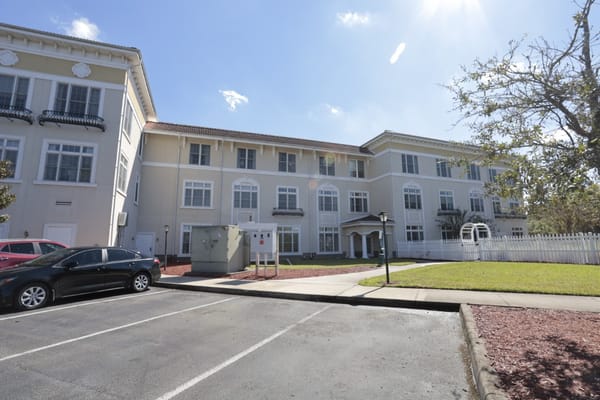 Exterior view of Sunrise of Jacksonville facility