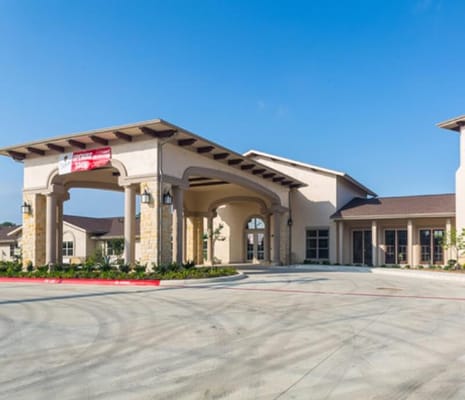Exterior view of the Franklin Park Alamo Heights facility entrance