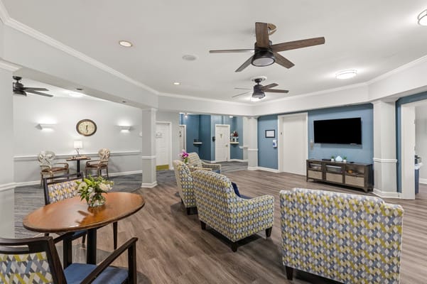 Bright common area with comfortable seating