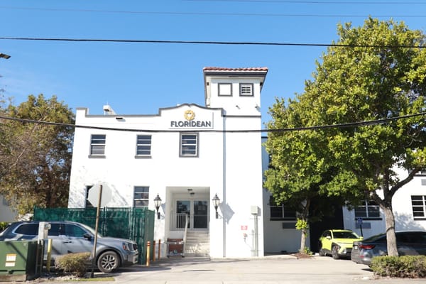 Exterior view of Floridean Nursing and Rehabilitation Center