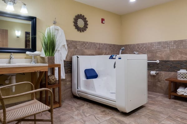 Accessible bathing area in a senior care facility