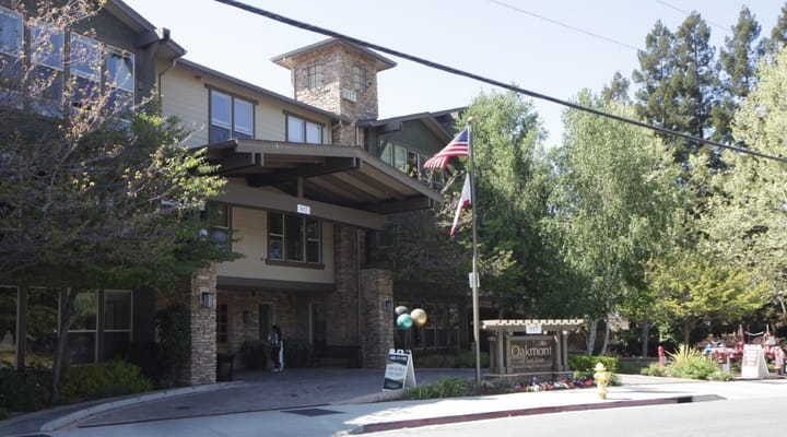 Exterior view of Oakmont of San Jose facility