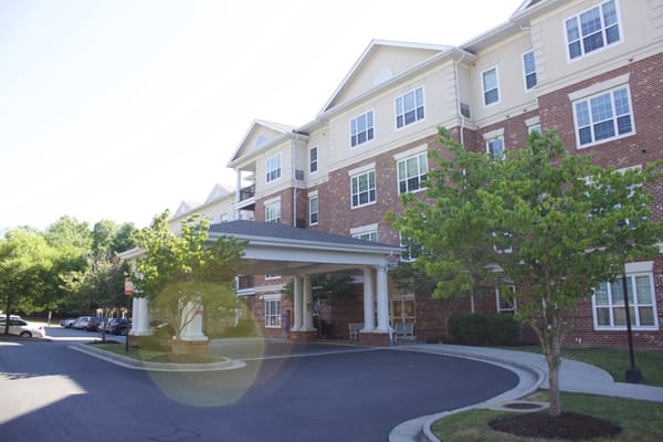 Exterior view of Sunrise Villa Tuckahoe with entrance