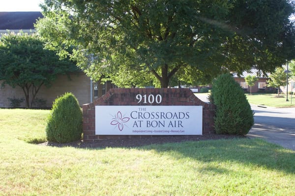 Sign with the name and address of The Crossings at Bon Air