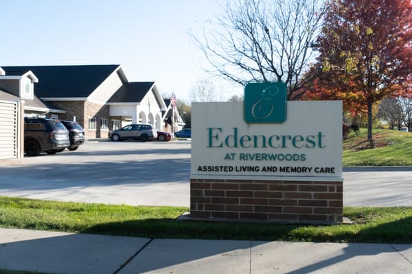Exterior view of Edencrest at Riverwoods