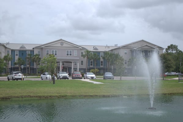 The Landings at Gentry Park with a fountain in front