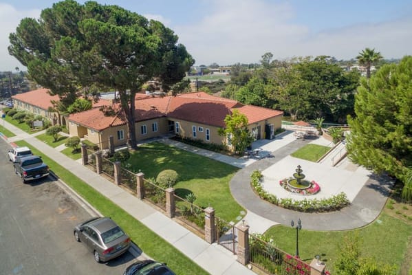 Aerial view of the Arroyo Vista Nursing Center with landscaped gardens