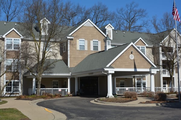 Exterior view of Baldwin House Senior Living