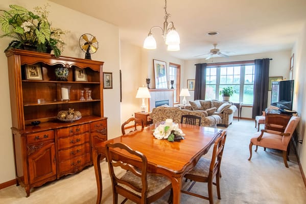 Cozy common area with dining table and seating