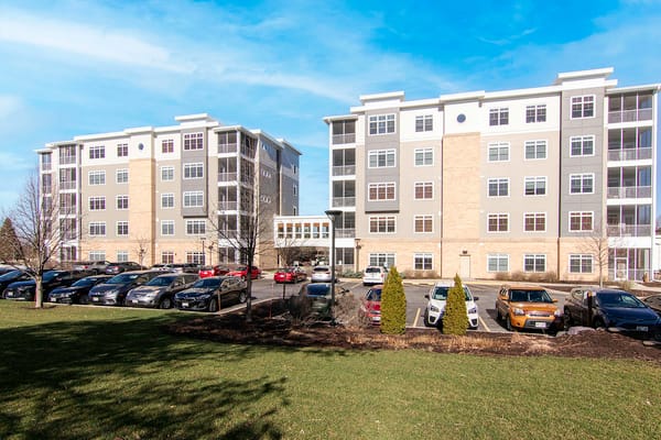 Exterior view of Oakwood Village Prairie Ridge facility