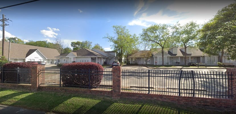 Overview of the Southside Gardens senior living facility