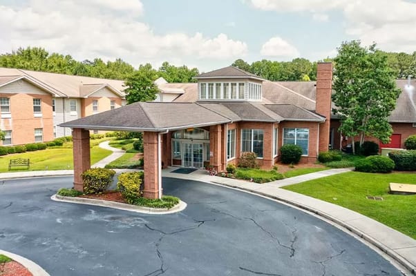 Front entrance of TerraBella Windsor Lake facility