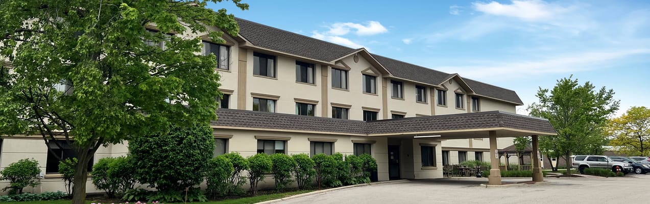 Front exterior view of the Bella Terra Streamwood facility