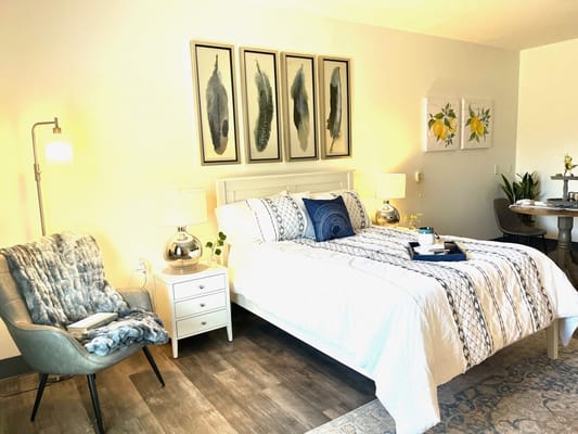 Bright, well-furnished private resident room