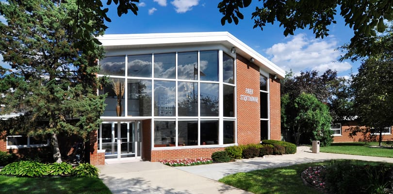 Exterior view of Alden Park Strathmoor facility