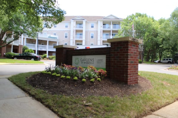 Exterior view of Holiday Gardens at Wakefield entrance