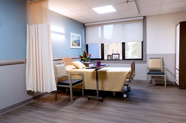 A cozy and well-furnished private resident room