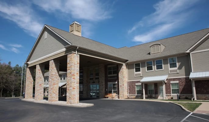 Exterior view of Forest Hills Commons facility