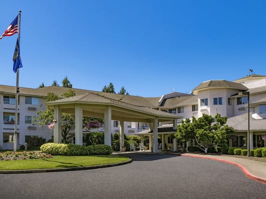 Exterior view of Holiday Sheldon Oaks senior living facility