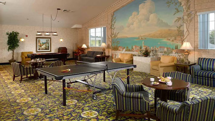 Common area with seating and snack service