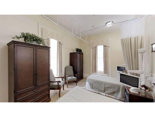 The Lillie Mansion at Lutheran