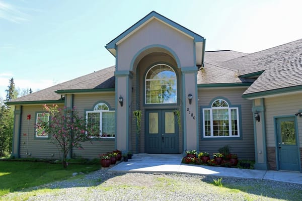 Exterior view of Joshua House Assisted Living facility