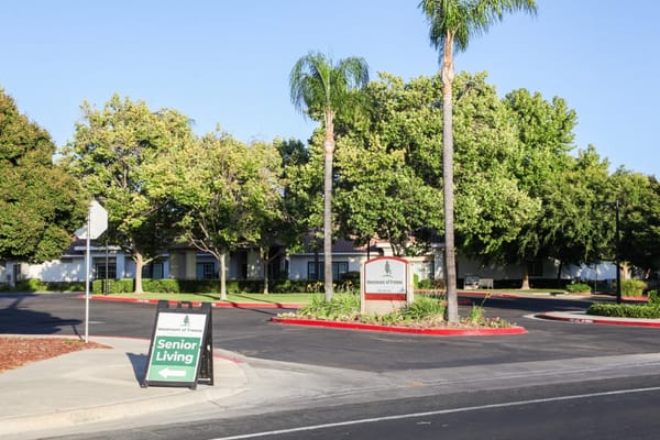 Exterior view of the Westmont of Fresno entrance