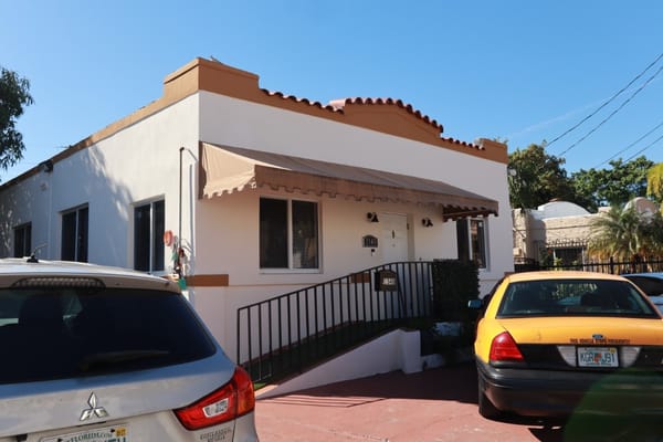 Exterior view of El Paraiso Home's building