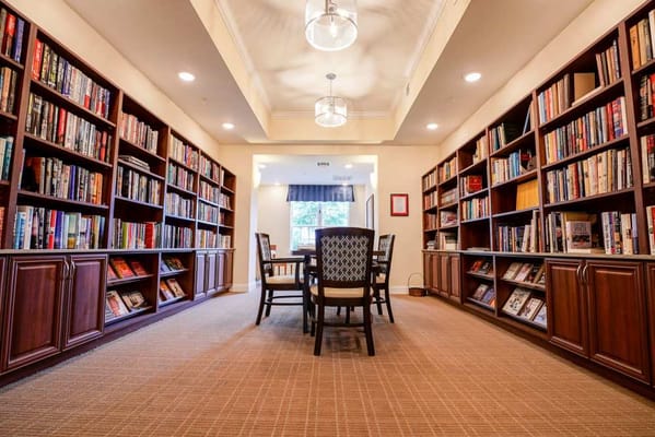 Interior view of a cozy library with bookshelves