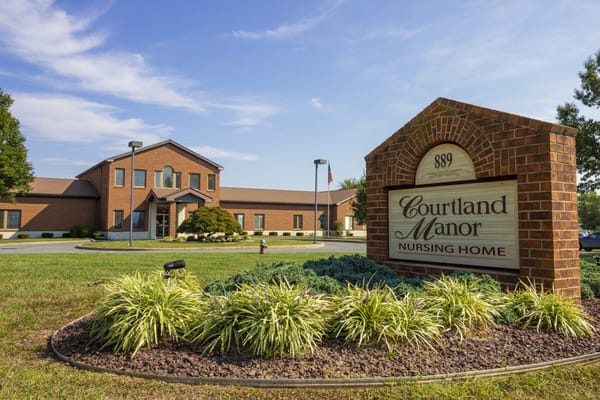 Exterior view of Courtland Manor nursing home