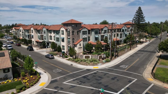 Aerial view of Oakmont of East Sacramento
