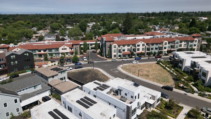 Aerial view of Oakmont of East Sacramento and surrounding area