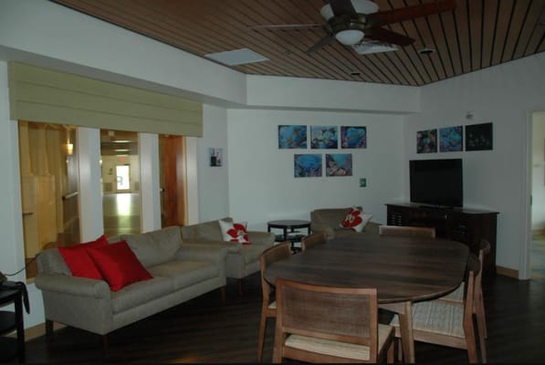 Common area with seating and decor