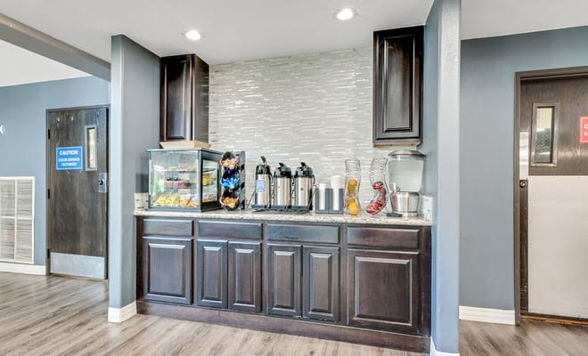 Snacks and beverages area in the dining room