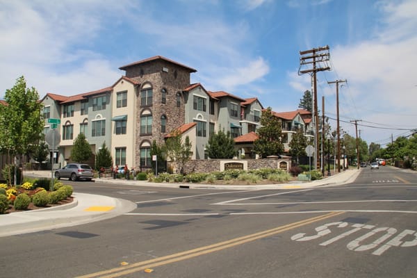 Exterior view of Oakmont assisted living facility