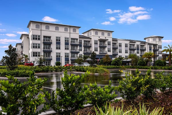Exterior view of Overture Dr. Phillips apartment complex
