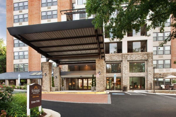 Entrance of Sunrise of Chevy Chase facility