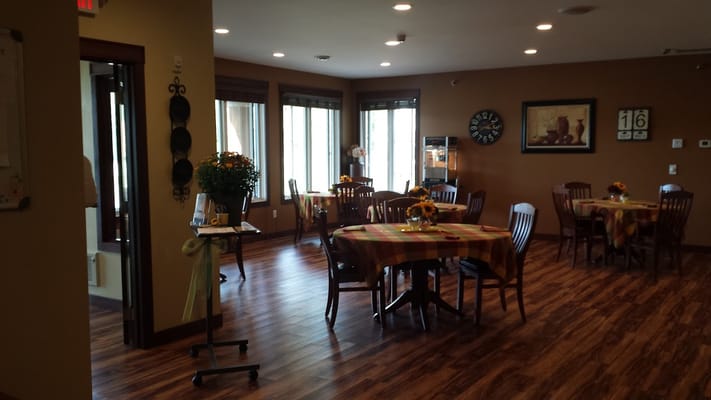 Common area with dining tables and decor