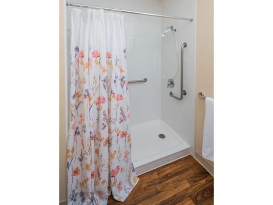 Luther Crest Apartments