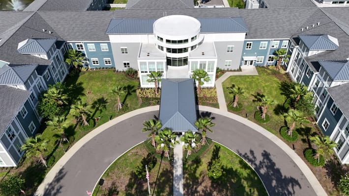 Aerial view of The Meridian at Brandon facility landscape