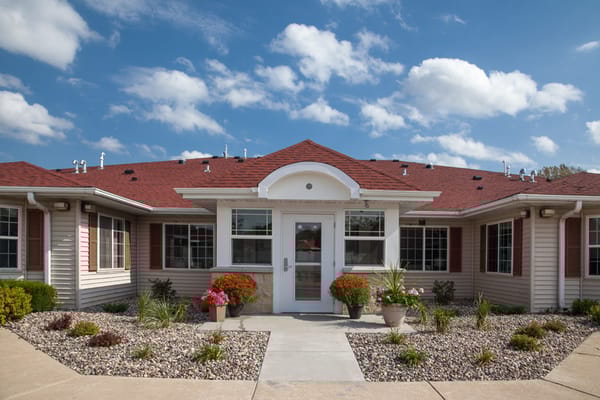 Front exterior view of the Cottagewood Senior Community