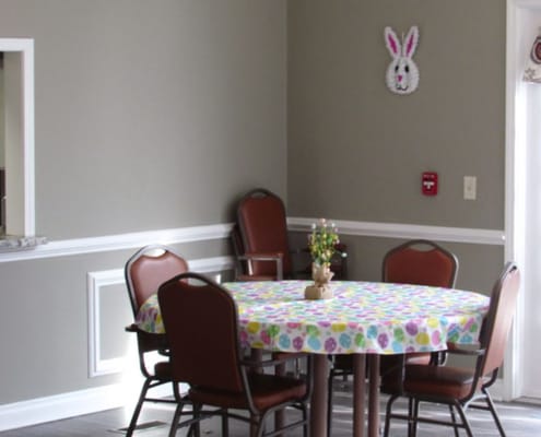Cozy interior common area with a decorated table