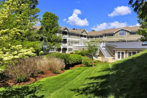 Exterior view of Maplewood at Weston with gardens