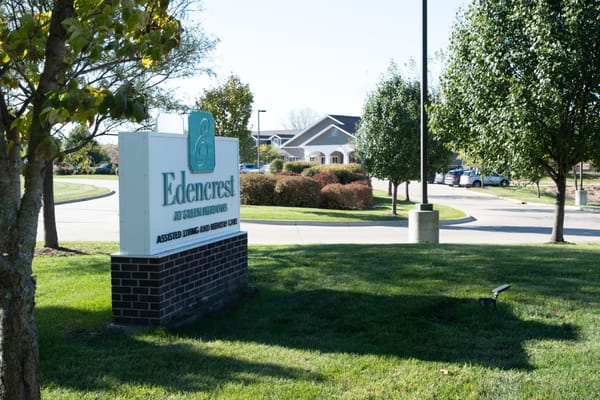 Sign for Edencrest at Green Meadows facility