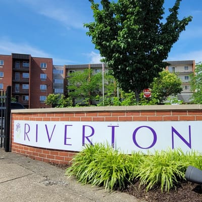 Exterior view of Riverton Enhanced Senior Living entrance