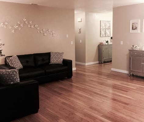 Cozy common area with comfortable seating