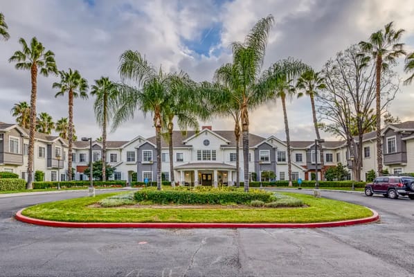 Exterior view of the Gardens at Northridge building