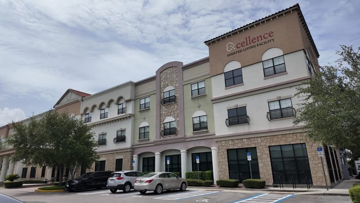 Exterior view of Excellence Senior Living Facility in Orlando, FL