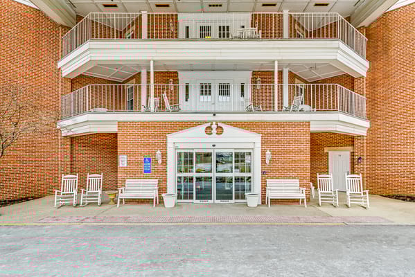 Colonial Heights Senior Living